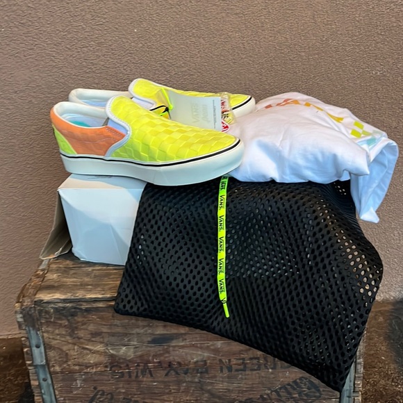 Vans x Penn ComfyCush Slip-On - Picture 3 of 12